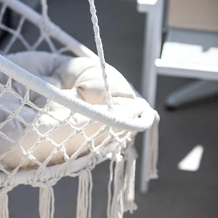 Evaura Luxury Free Parking דירה העיירה רתימנו