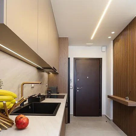 Evaura Luxury Private Parking Apartman *